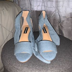 Light blue denim heels
